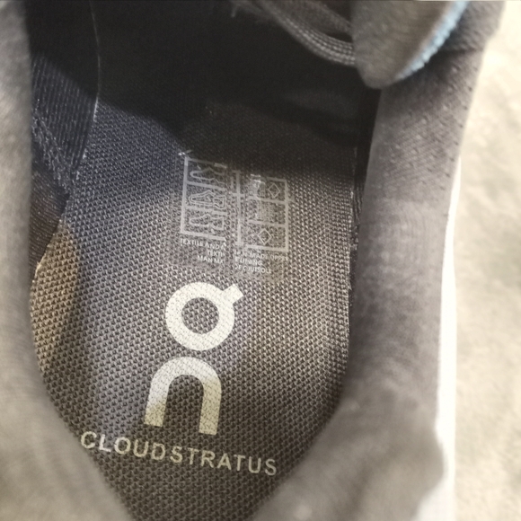 On Cloudstratus Womens  Chambray/Lavender On Running White and Gray Sneakers W9 - Picture 12 of 14